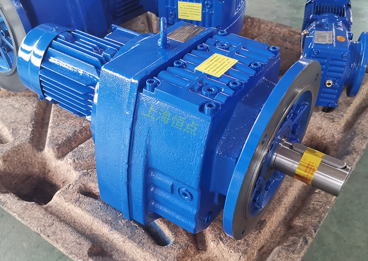 RF87減速機，立式安裝，輸入配電機，實物照片如下