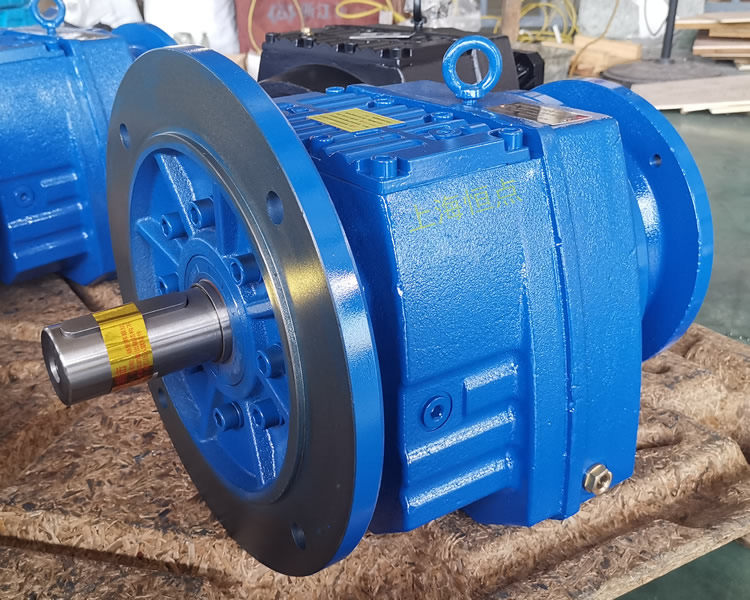 RF87減速機，輸入配法蘭B5端蓋，立式法蘭輸出，實物照片