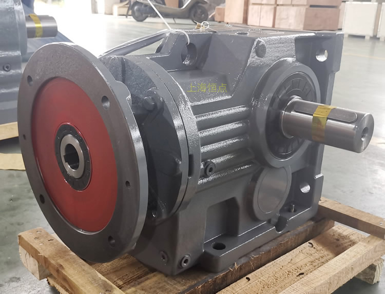 K97減速機，輸入配電機法蘭端蓋，右輸出單軸，實物圖如下