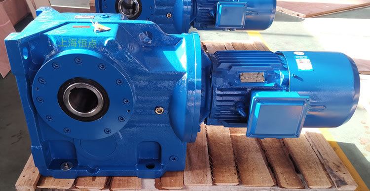 KA127減速機 輸入配制動電機 通孔輸出 實物圖