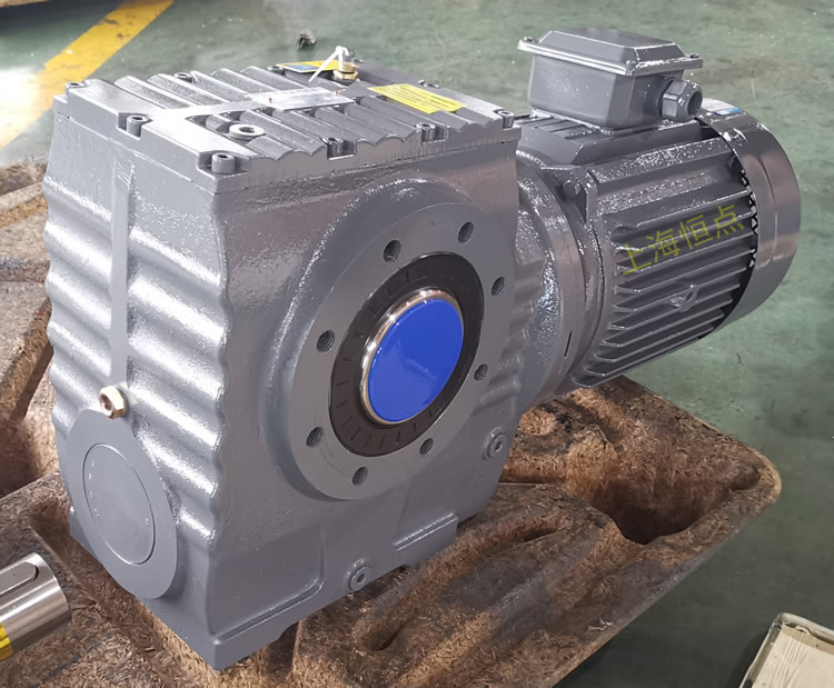 SA87減速機 輸入配電機 輸出通孔 灰色油漆實物圖