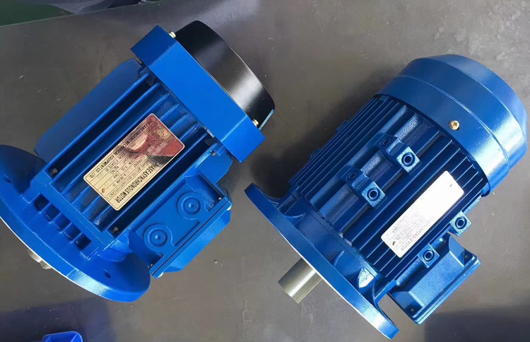 Y2-71B35,YF-71B35,250W與370W立卧式電機 實物圖 ：